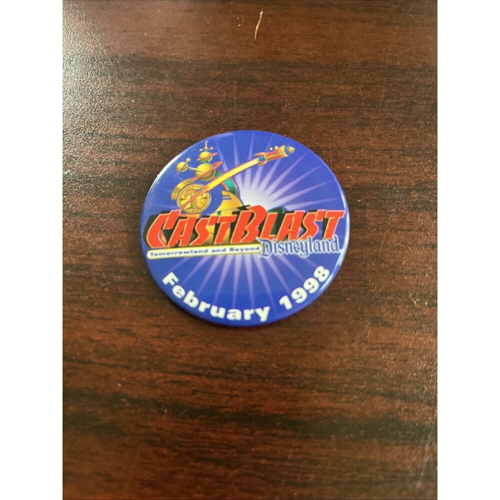 Disneyland‎ Cast Blast February 1998 Button Pin